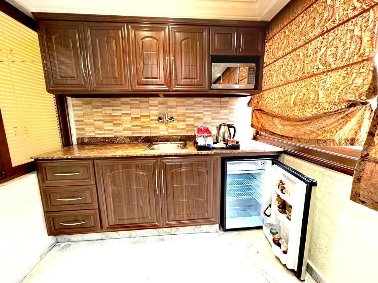 Queens Suite Hotel Beyrut Dış mekan fotoğraf