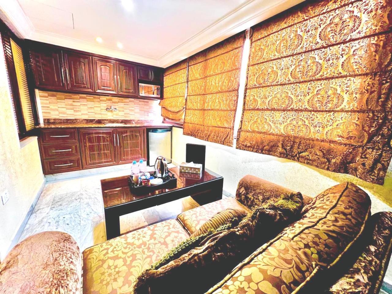 Queens Suite Hotel Beyrut Dış mekan fotoğraf
