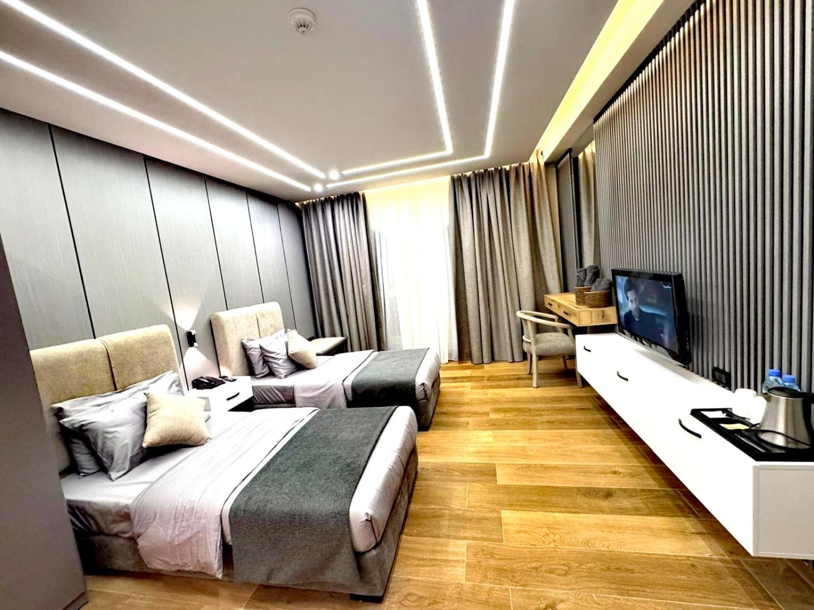 Queens Suite Hotel Beyrut Dış mekan fotoğraf