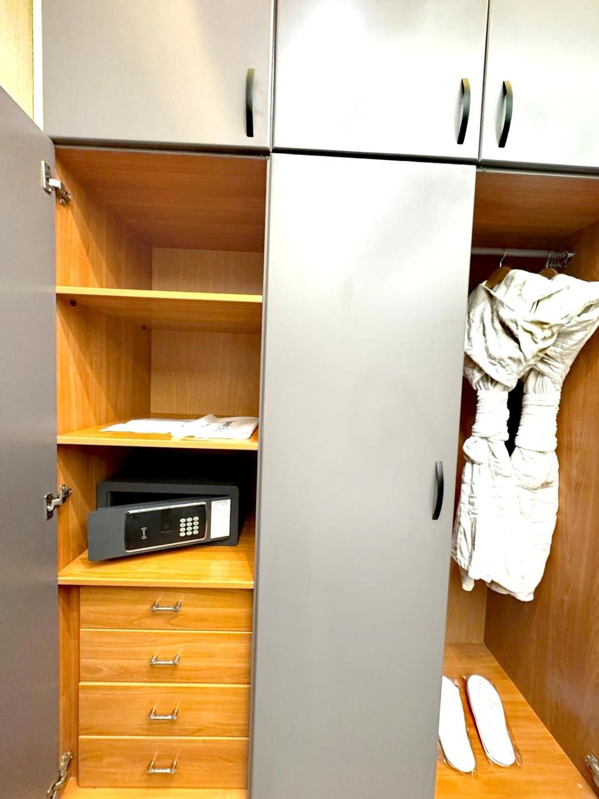 Queens Suite Hotel Beyrut Dış mekan fotoğraf