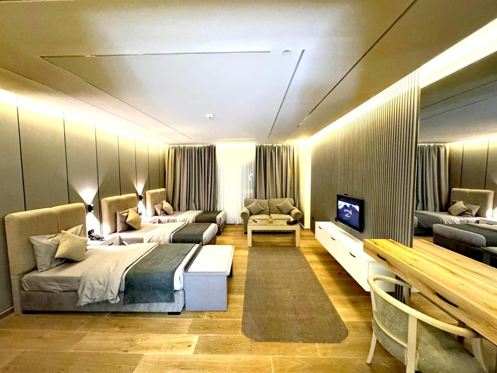Queens Suite Hotel Beyrut Dış mekan fotoğraf